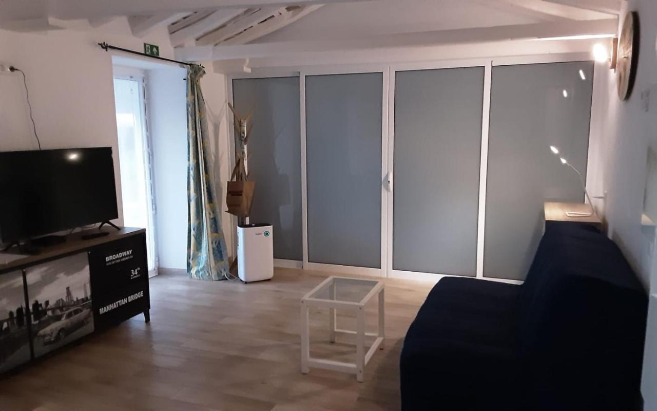 Moradia Terra Cha Sea View 1 To 4 Pers * Lomba (Flores)
